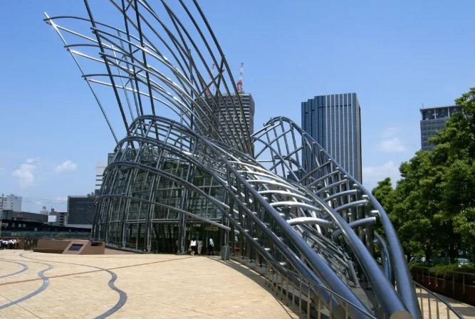 大阪国立国际美术馆馆藏