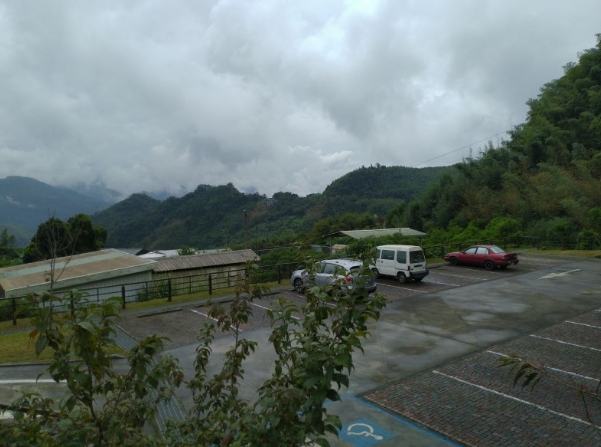 國雲隙頂停車場 國雲隙頂停車場