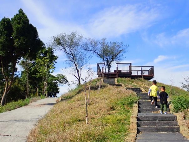 麻竹湖步道交通