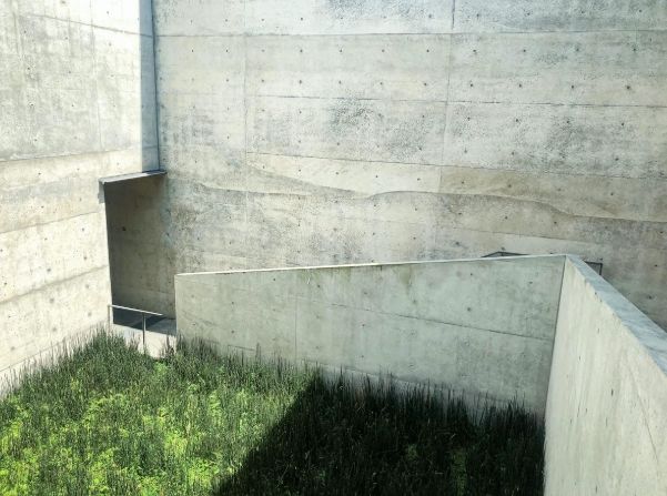 地中美術館交通