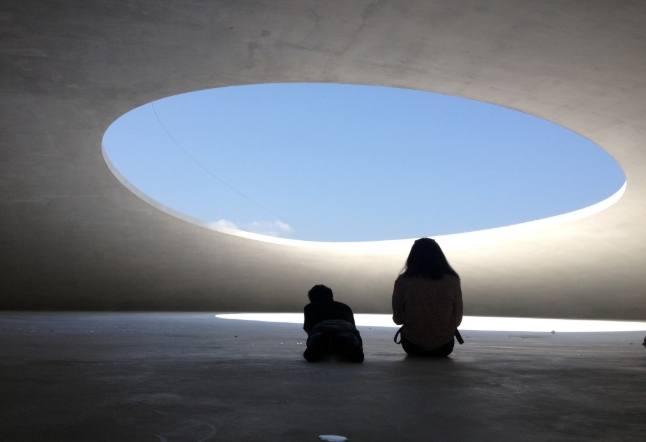 地中美術館交通 地中美術館交通