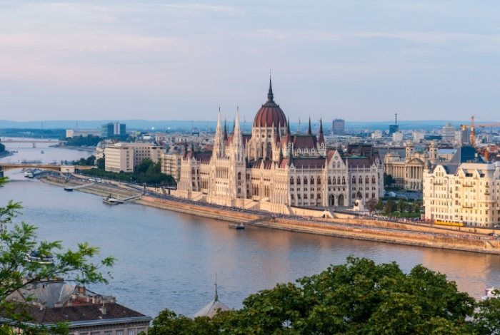 布達佩斯要給小費嗎？當地小費文化完整解析與實用指南