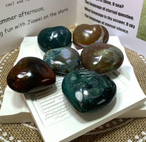 海洋碧玉顏色全解析：從成因到鑑賞的完整指南