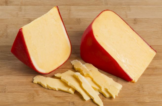 硬質起司完全指南：種類、營養、選購與保存技巧一次搞懂