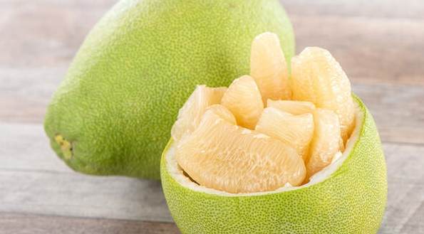 柚子藥物交互作用全解析：風險藥物清單與安全食用指南