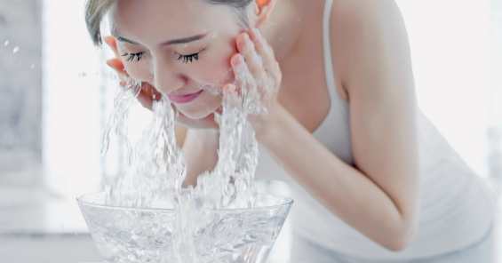 杜鵑花酸痘疤 杜鵑花酸痘疤