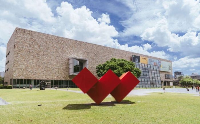 台中美術館 短褲