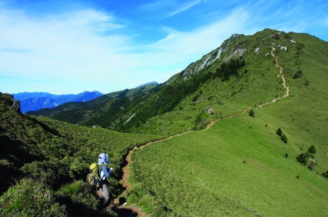 嘉明湖徒步指南