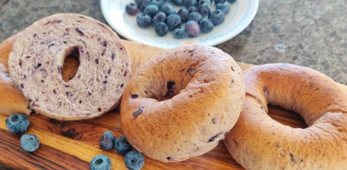 一個藍莓貝果熱量全解析：多少卡路里？健康吃法與真相