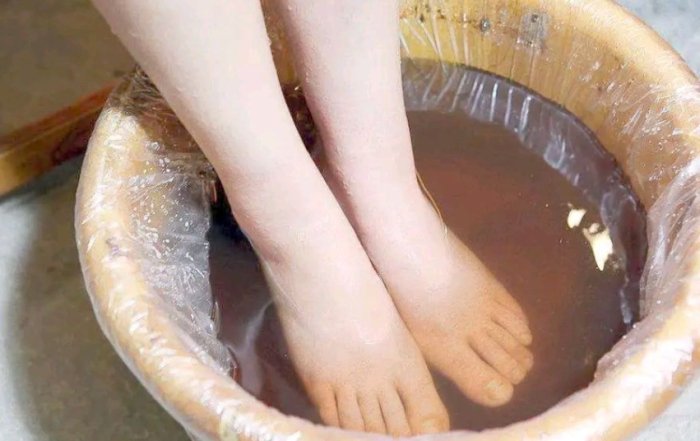 可以每天泡腳嗎？專家解析每日泡腳的利弊與正確方法