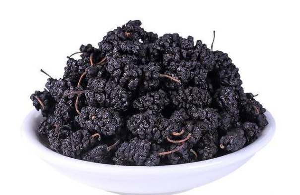 桑葚干功效 桑葚干功效