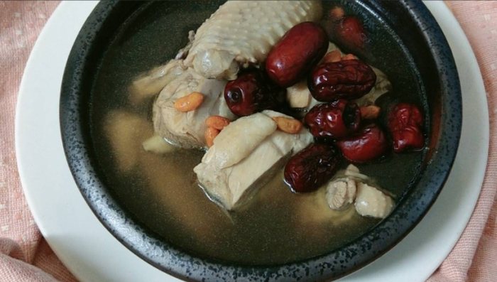 九尾草雞湯做法