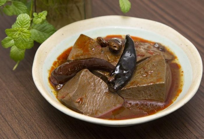 鴨血膽固醇真相揭秘：專家教你健康吃鴨血不擔心膽固醇超標