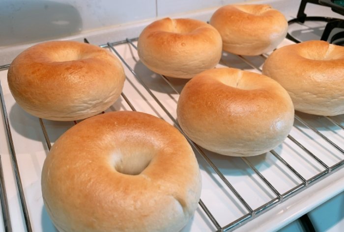 原味貝果熱量全解析：營養師教你聰明吃貝果不發胖