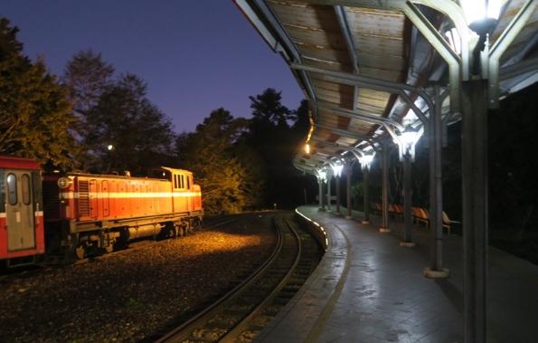 阿里山接駁車