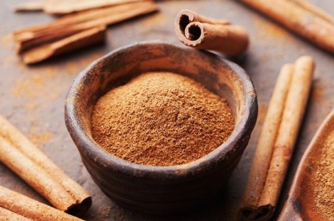 肉桂粉一天可以吃多少？安全攝取量、風險與實用指南