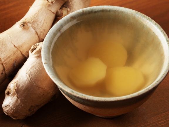 薑湯怎麼做？完整食譜與驅寒功效全攻略，輕鬆自製暖心飲品