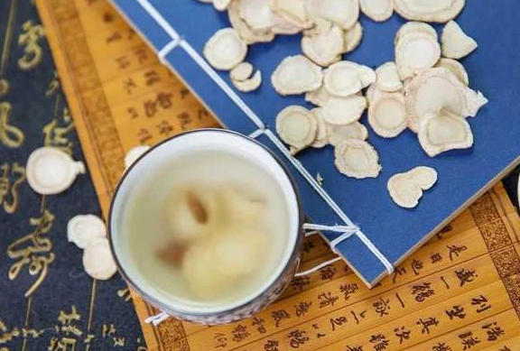 西洋参泡水天天喝 西洋参泡水天天喝