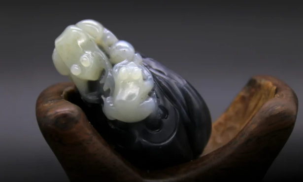 和田玉佩戴習俗