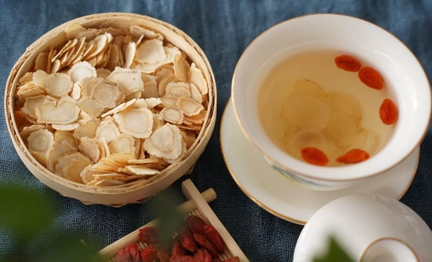 西洋参泡水天天喝 西洋参泡水天天喝