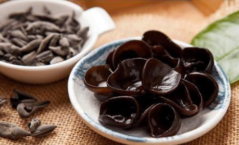 黑木耳每日食用