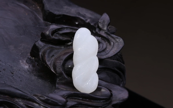 和田玉佩戴習俗