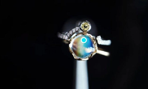 月光石荧光特性