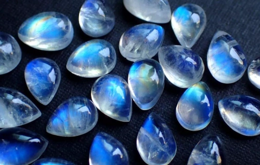 月光石荧光特性