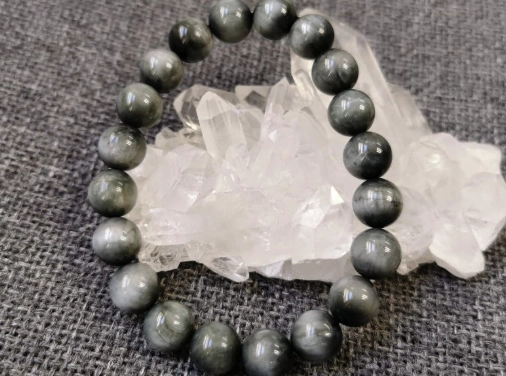 鷹眼石佩戴禁忌