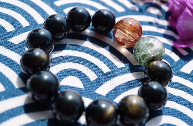 黑曜石護身石 黑曜石護身石