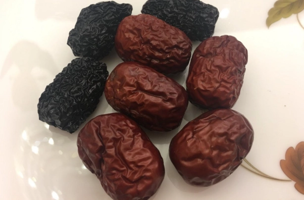 黑棗功效 黑棗功效