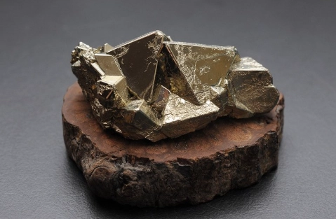 黃鐵礦鑑定方法