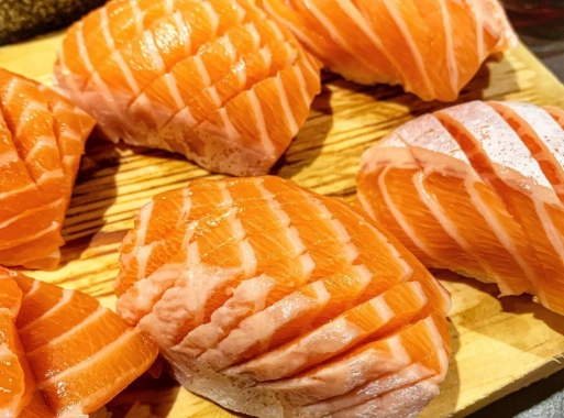 過量食用鮭魚風險