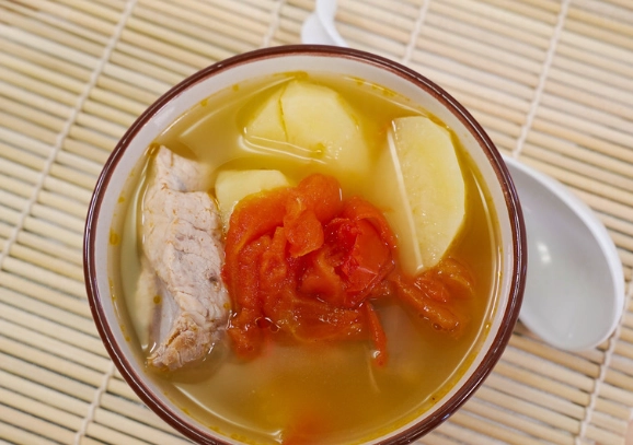 蕃茄薯仔洋蔥紅蘿蔔湯 營養