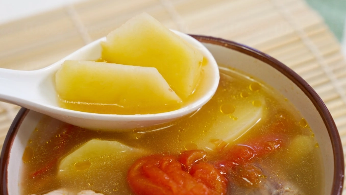 蕃茄薯仔洋蔥豬骨湯 做法 蕃茄薯仔洋蔥豬骨湯 做法