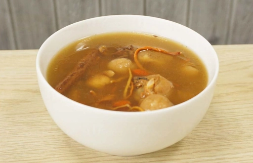 如何煮蟲草花雞湯