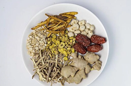 柴胡黃芩湯副作用 柴胡黃芩湯副作用