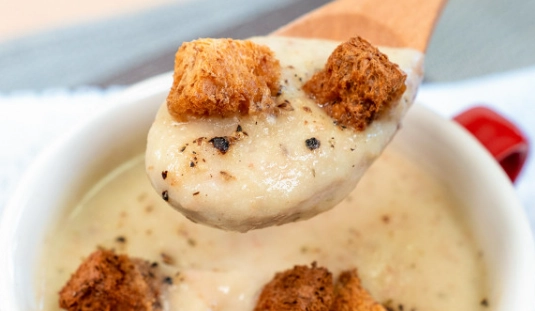 洋蔥薯仔湯 做法