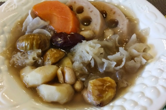 蓮藕花生紅棗湯做法 蓮藕花生紅棗湯做法