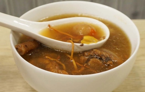 蟲草花雞湯食譜