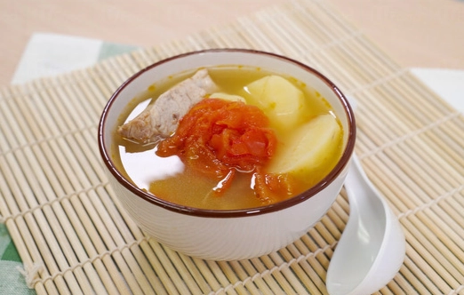 蕃茄薯仔湯做法 蕃茄薯仔湯做法