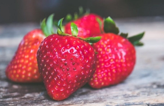 草莓過量影響