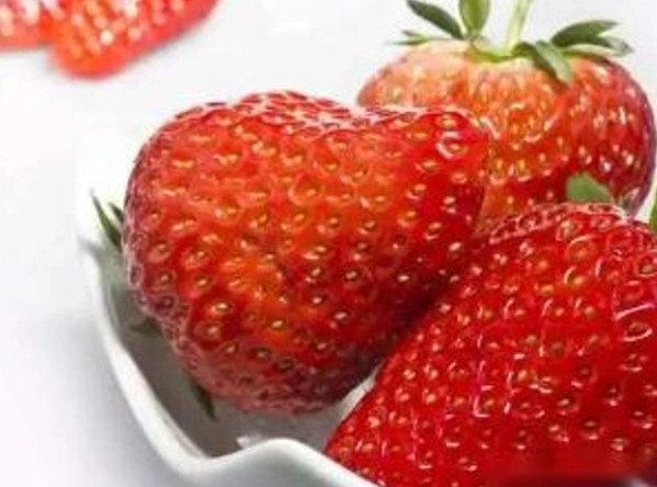 草莓副作用