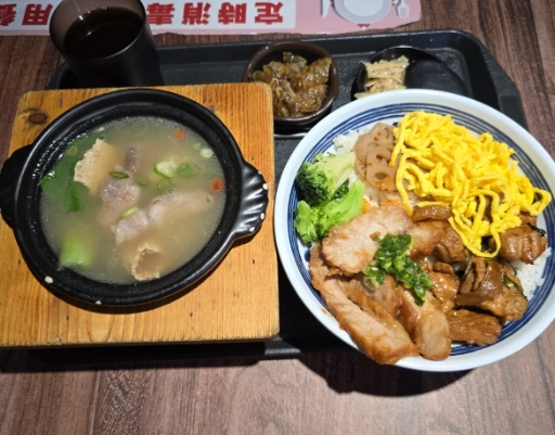 南港車站美食街 南港車站美食街