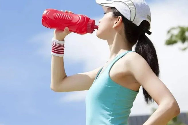 正確喝水方法