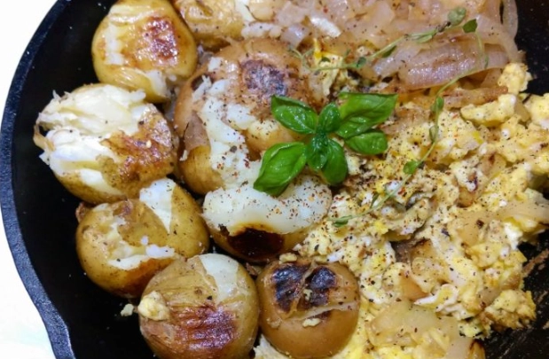 馬鈴薯洋蔥炒蛋 做法