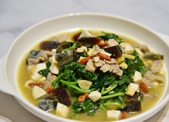 皮蛋地瓜葉湯 食譜