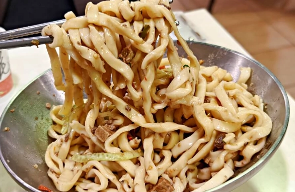 手擀搶鍋麵做法