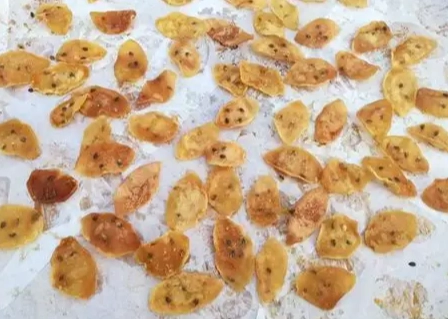 曬乾百香果皮方法