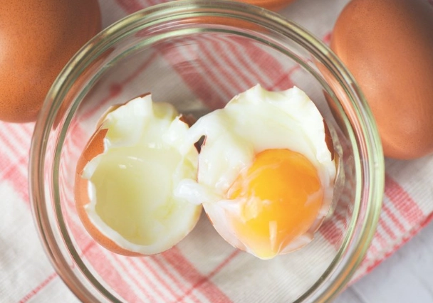 蛋殼不好剝原因